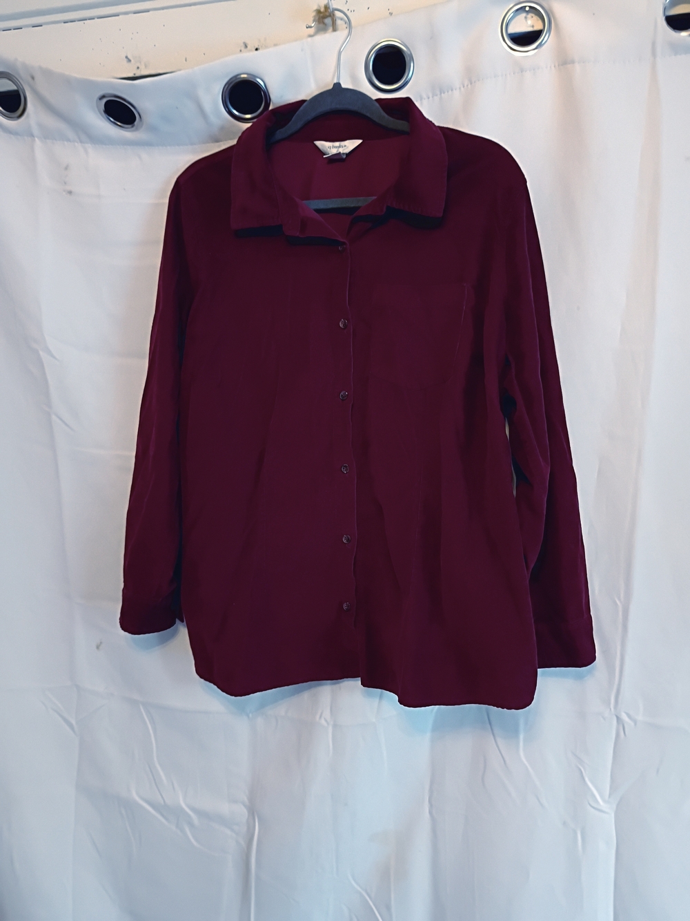 CJ Banks Size 1x 100% CottonBurgundy Button-Down Shirt.